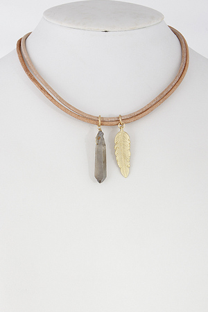 Double Layered Necklace With Leaf & Stone 6DCD3